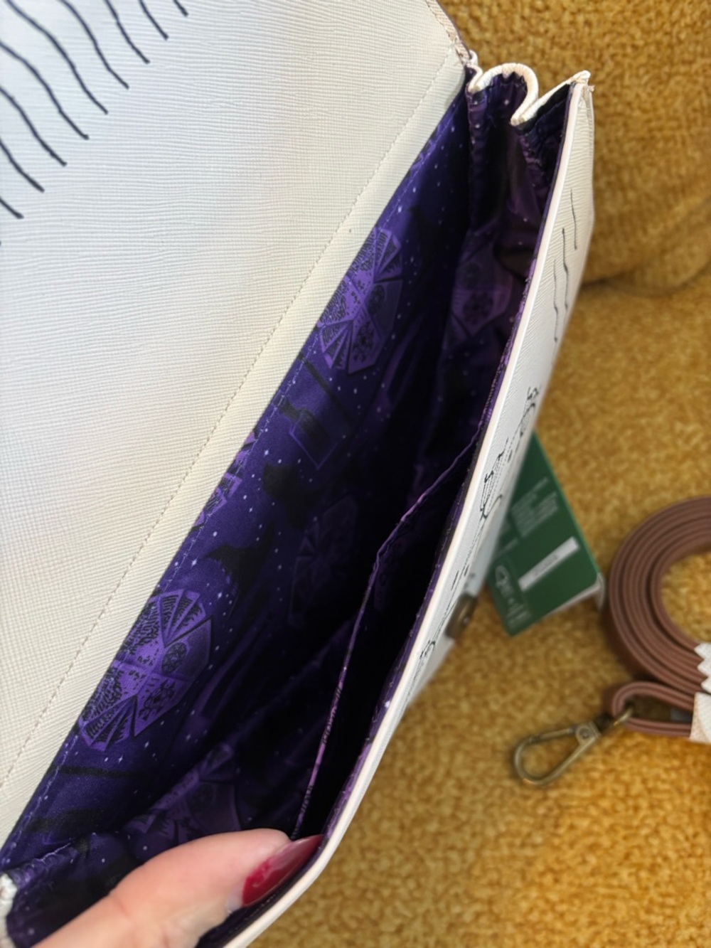 Loungefly “wicked” Embossed Triangular Crossbody Bag - Mauve - Picture 4 of 4
